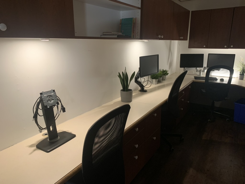 Hot desk workstations at The Corner Coworking Railway St